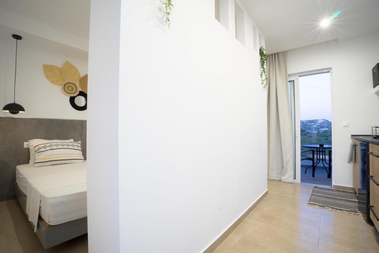 Mousikorama Apartments Фалираки Экстерьер фото
